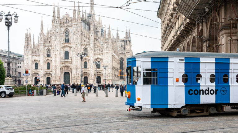 Condor porta la Business Class sullo storico tram 1830 di Milano