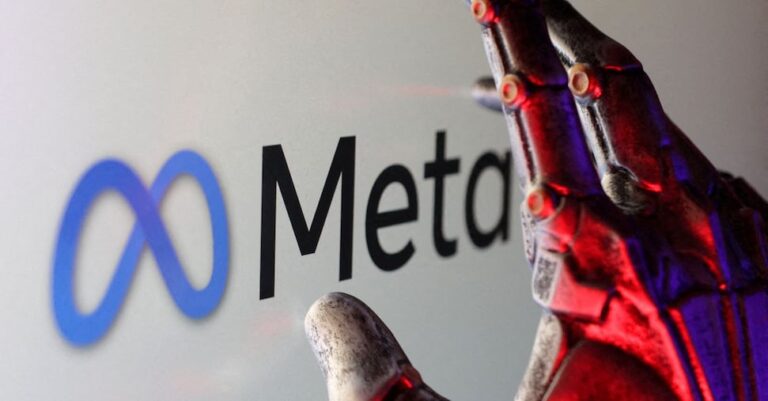 Borse, nessuna sorpresa da Bce. Exploit di Campari (+11%) a Milano (-0,1%), giù Meta a Wall Street