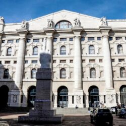 Borsa di Milano positiva in avvio: Ftse Mib +0,52%