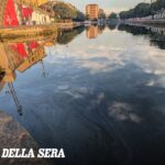 Gasolio nel Naviglio Grande, la chiazza è lunga 28 km ed è arrivata in Darsena a Milano: «Atto doloso o smaltimento illegale». Danni ingenti alla biodiversità